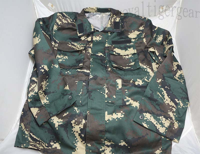 China PLA Type 07 Special Forces Digital Woodland Camo Shirt Pants set - Image 2